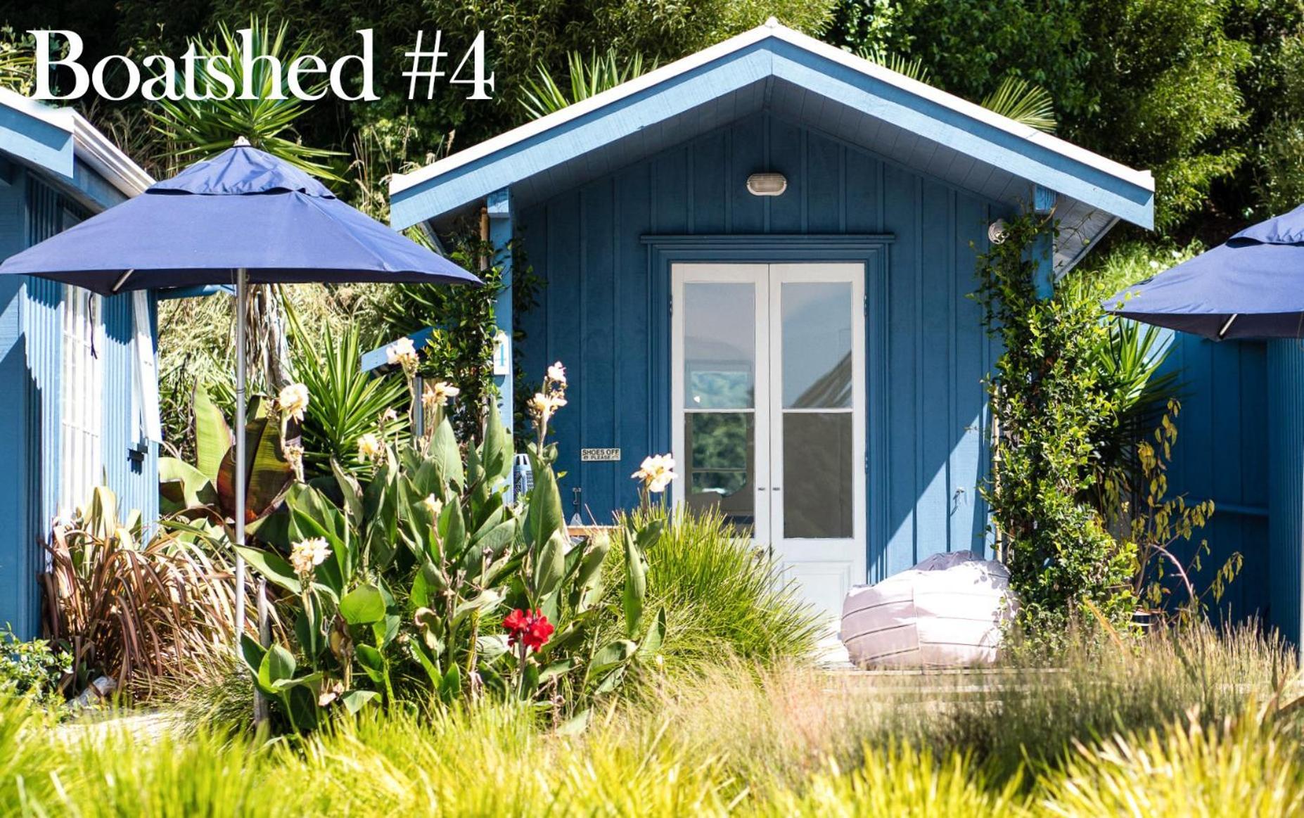 Апартаменты Boatsheds On The Bay, Waiheke Island Ostend Номер фото